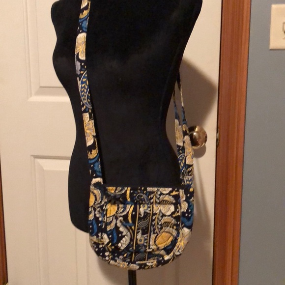 Vera Bradley Cross Body Bag and Coin Purse - Picture 2 of 5